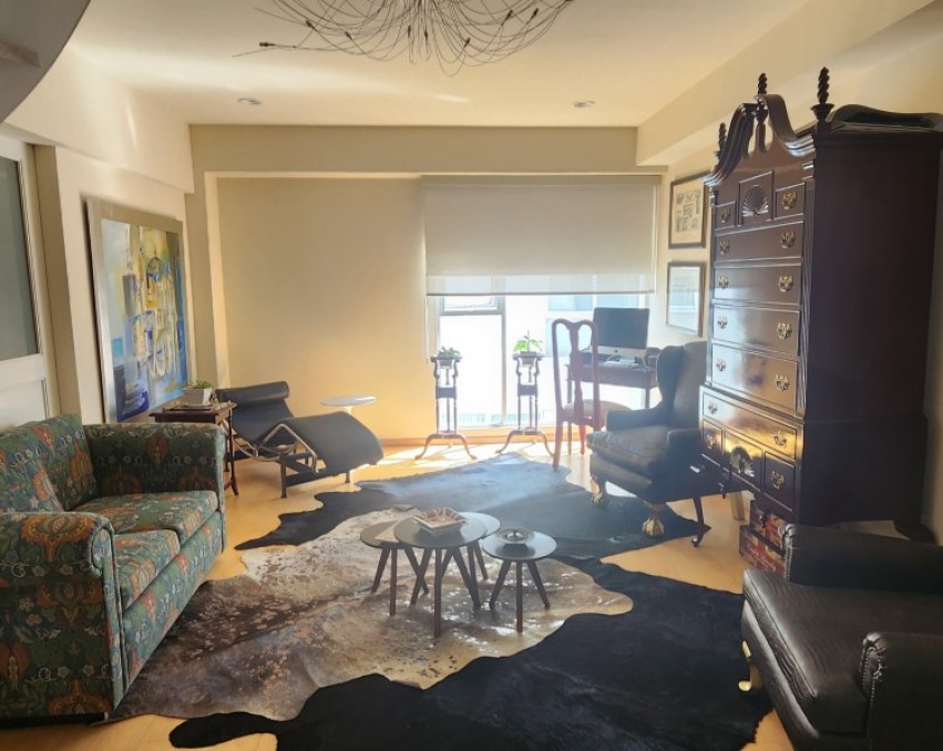 Departamento de 278 m2, con terraza en venta, en la Del Valle Norte