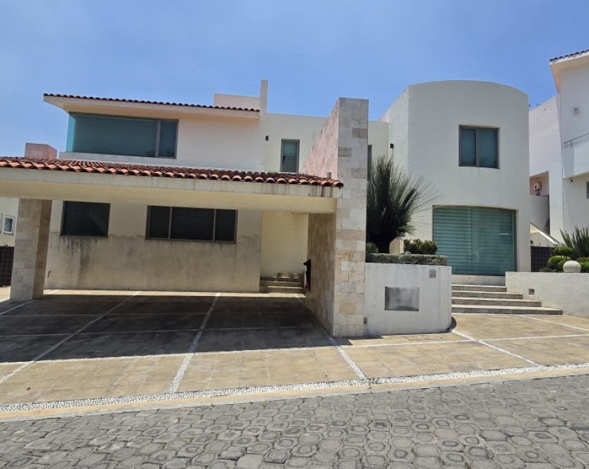 Casa en Fracc. Cerrado