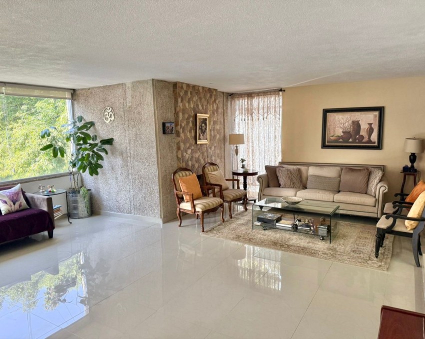 Departamento bien ubicado