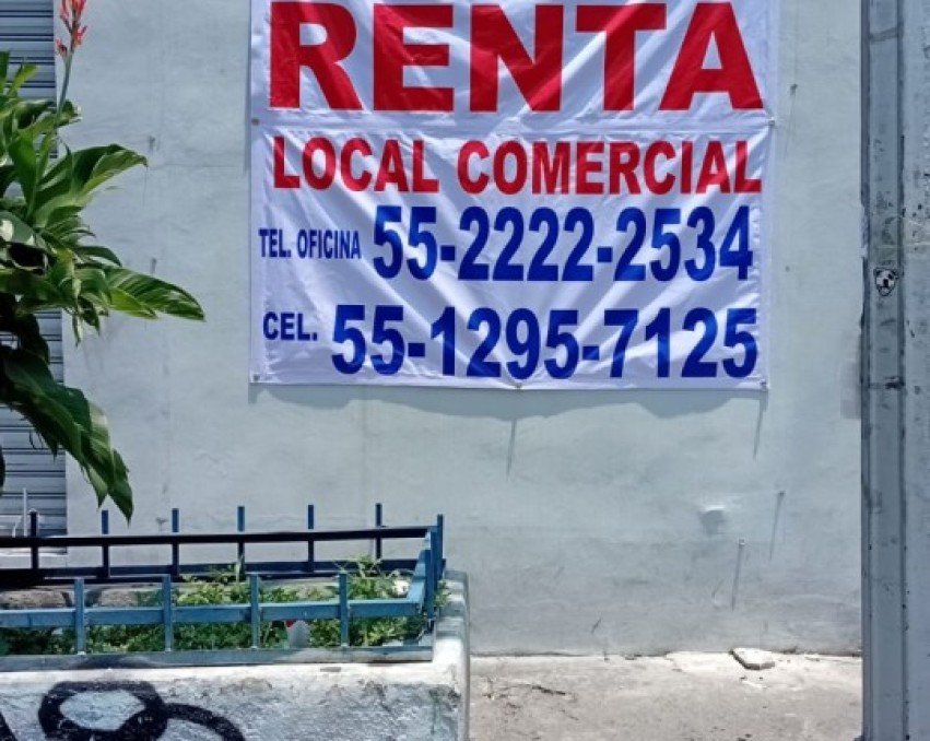 Local comercial de 125 m2 en renta, pie de calle, en Lomas de Sotelo