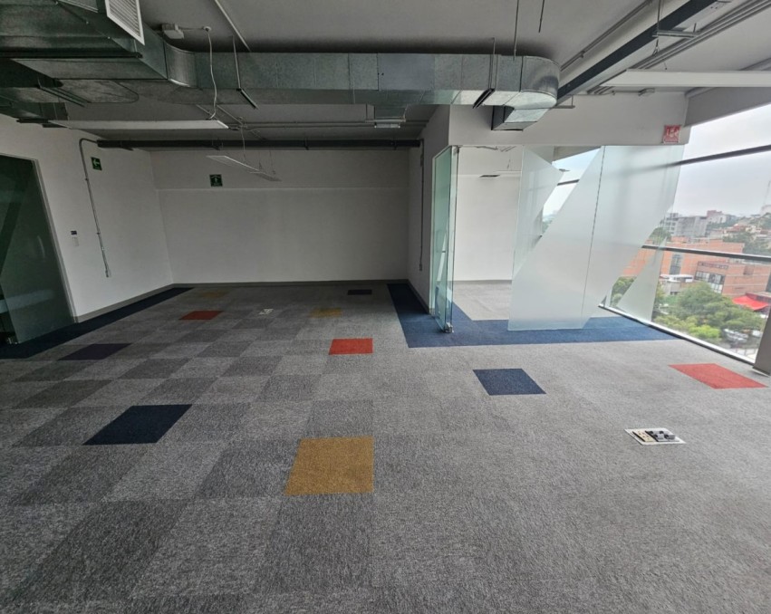 Oficina de 416 m2 en renta 6 privados 6 cajones en Patriotismo Cdmx
